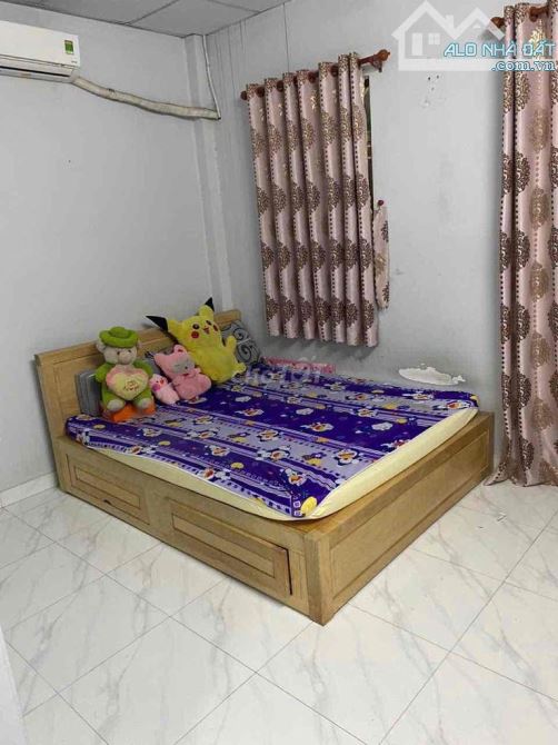 Nhà hẻm lớn bán tại Nguyễn Thị Tần 1T1L,SHR cách chợ Rạch Ông 100m giá 1T5 - 1