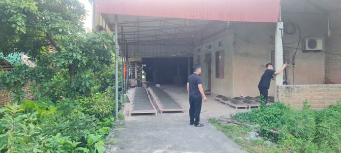 CẦN BÁN LÔ ĐẤT TRỤC CHÍNH PHÙ LÃNG QUẾ VÕ BN - 1