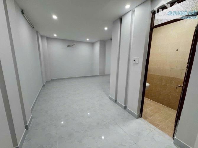 ThạnhCHO THUÊ NHÀ NGUYÊN CĂN•HXH•ĐƯỜNG D5•BÌNH THẠNH•4 TẦNG•5PN•CHỈ 27TR - 1