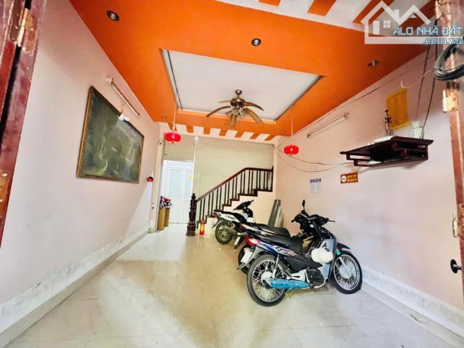 Bán Nhà Trần Cung 66m2 - Ô Tô - 9 Phòng Khép kín chỉ nhỉnh 15 tỷ - 1