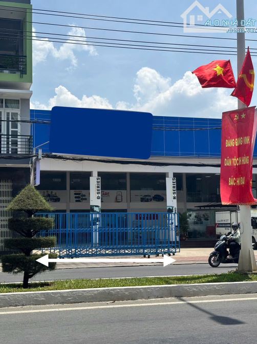 GIÁ SỐC! BÁN MẶT TIỀN 23/10 CHỈ VỚI GIÁ 5TỶ6/100M2 - 1