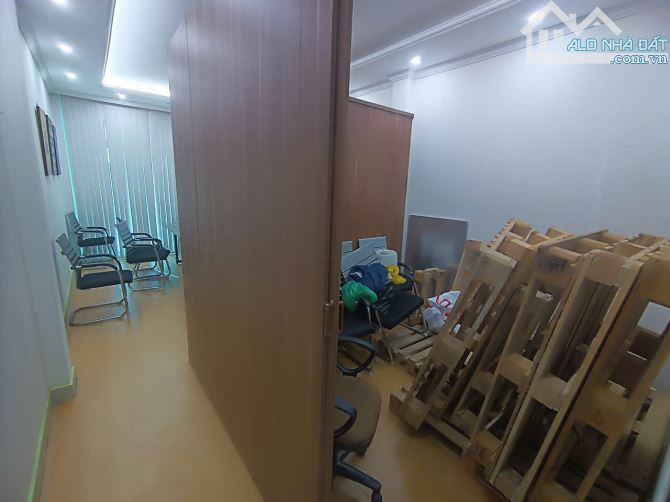 Cho thuê nhà Vũ Trọng Khánh - Mỗ Lao. DT 55m2, 7 tầng, thang máy, điều hòa âm trần - 1