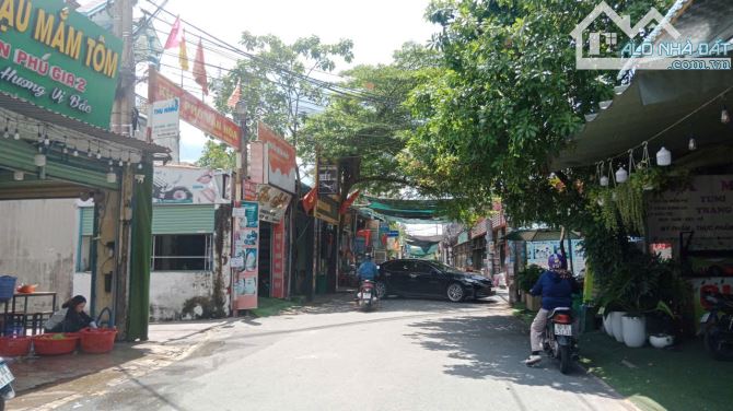 MÌNH BÁN NHÀ LẦU MTKD NGAY ĐẠI HỌC ĐỒNG NAI DOANH THU 120TR/ THÁNG - 1