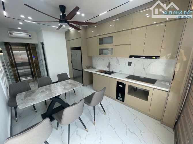 bán nhà khu tập thể Tăng thiết giáp, ô tô tránh nhau, 2 mặt thoáng, 50m2 - 1