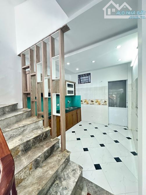Bán nhà Thôn Cầu _ Cự Khê_ Bình Minh mới 30m, 4.5 tầng, 4.29 tỷ - 1
