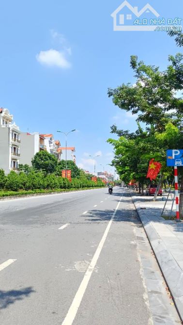 4.8 tỷ/80 M2/9.3 M tiền/4 tầng/ Kim Thiều / Hương Mạc.Ô tô Chánh - 1