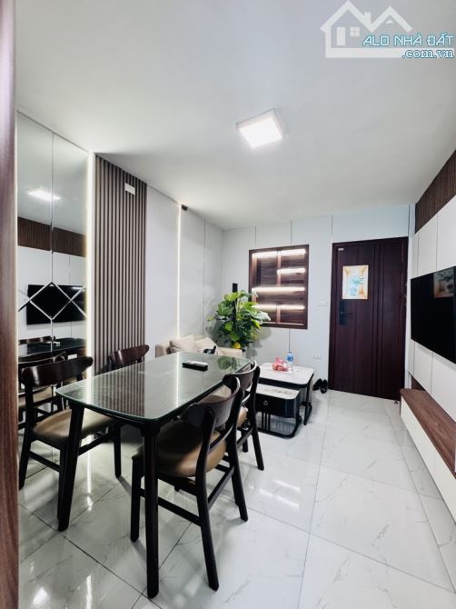 BÁN CĂN HỘ TẬP THỂ ĐỒNG XA – MAI DỊCH, CẦU GIẤY | 60m² – 2 NGỦ – 2 VS – GIÁ CHỈ HƠN 3 TỶ - 1