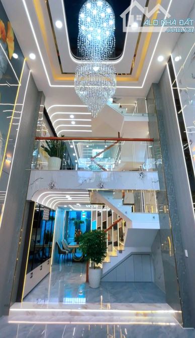 5 TẦNG - TÔ KÝ - QUẬN 12 - 63M2 - HẺM XE TẢI THÔNG - NHÀ ĐẸP LUNG LINH - NỘI THẤT CAO CẤP - 1