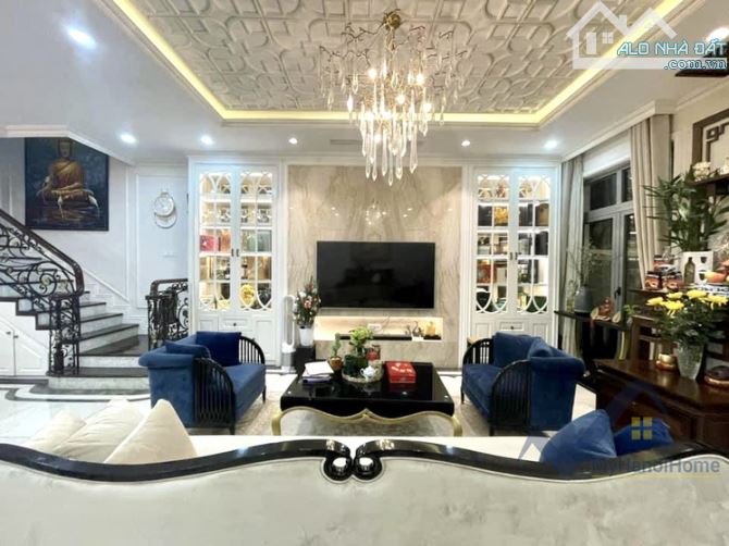 BÁN TÒA APARTMENT CAO CẤP MẶT PHỐ QUẢNG KHÁNH 200m2 vị trí đẹp 180 tỷ - 1