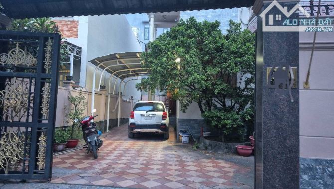 Giảm sốc 1,7 tỷ, chỉ còn 14 tỷ, Biệt thự 222m², 3 tầng, ngay KDC  SAVICO TAM BÌNH, THỦ ĐỨC - 1