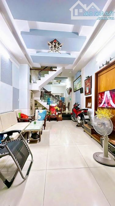 Bán 🏡 hẻm 3tầng mới đẹp 7, 35tỷ Hoàng diệu p4 Q4 đầy đủ tiện ích xung quanh - 1