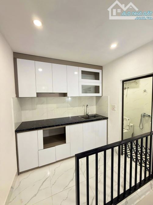 Bán căn hộ tập thể Nghĩa Tân 80m 3 ngủ Ở sướng giá mềm - 1
