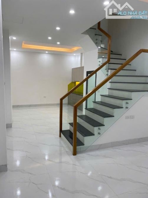 QUANG TRUNG - YÊN NGHĨA - HÀ DÔNG CẦN BÁN GẤP NHÀ 5 TẦNG. CHỈ 6TY85 - 1