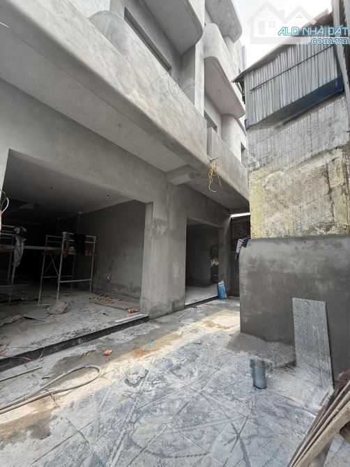 BÁN NHÀ ĐẸP 1.93 TỶ 3 TẦNG 46M2 ( TÂY BẮC ) KHU NGÃ 6 NĂNG TĨNH - 1