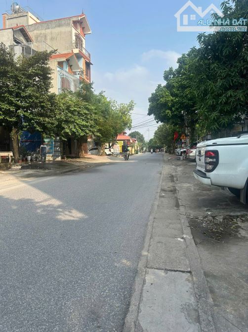 Bán đất mặt phố Đông Mỹ, Thanh Trì, kinh doanh đỉnh, giá 14.2 tỷ - 1