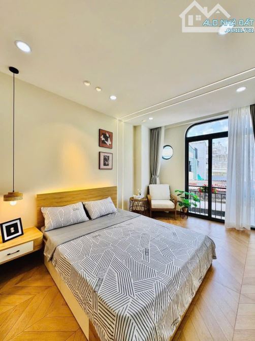 Bán Nhà Bình Thạnh - Siêu Phẩm - Giáp Q1 - 4 Tầng - Full Nội Thất - Chỉ 5.25 Tỷ TL - 1