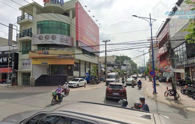 GIẢM SẬP SÀN LÔ GÓC 2 MT CHU VĂN AN THỊ TRẤN LT, 109M2 GIÁ SIÊU NGỘP 2 TỶ 150 - 1