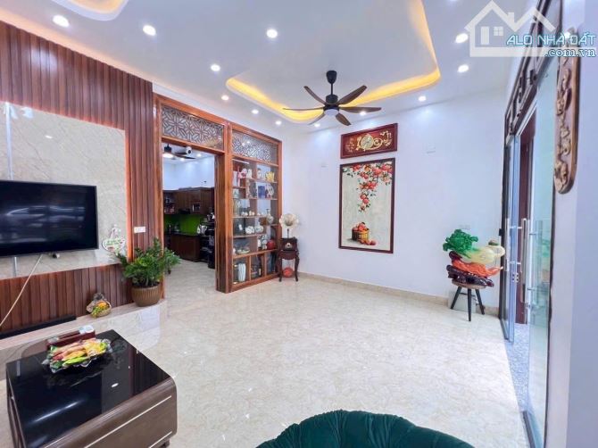 Bán nhà mặt đường trục chính KĐT Đông Nam Cường, TP HD, 66m2, mt 6.5m, 3.5 tầng, 5 ngủ - 1