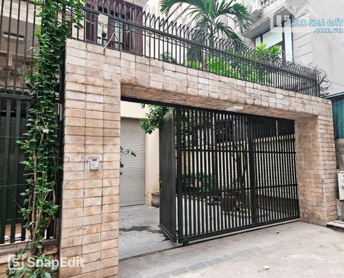 Biệt thự khu vip ngõ 158 NGUYỄN SƠN phường Gia Thụy Long Biên - 122m 4tầng MT 6,5m giá tốt - 1