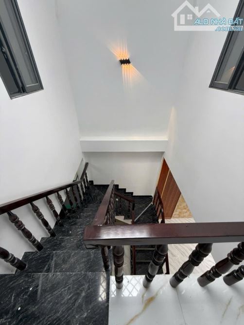 Nhà 2 Tầng Dĩ An, 67m2, Xe hơi Tránh, SHR, chỉ 4 tỷ - 1