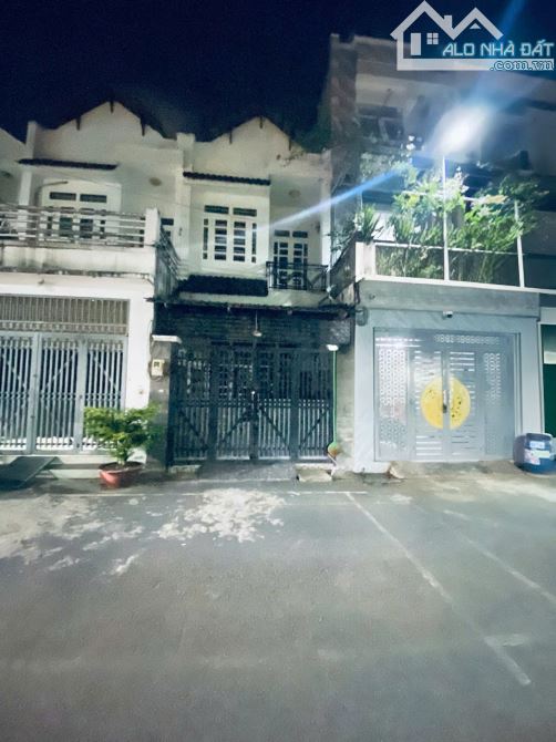 Nhà Hương Lộ 80 – 2 Tầng, Sổ Riêng, Đường 12m - 1