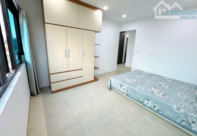 Cho Thuê CCMN 1194 Đường Láng Đống Đa 80m2 2N1K Ban Công Cửa Sổ Giặt Riêng Thang Máy - 1