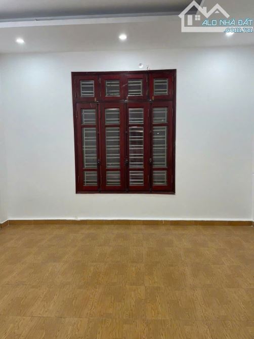 Cho thuê nhà ô tô, kd, vp, Nguyễn Khánh Toàn, Cầu Giấy, 80m2, 5 tầng, 42tr - 1