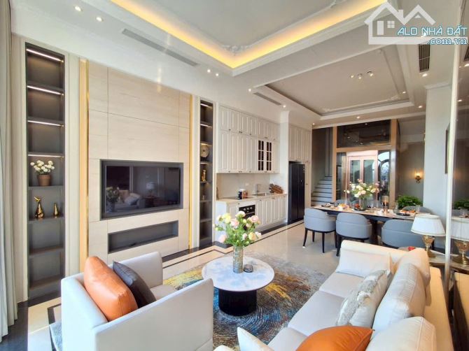 NHÀ YÊN HÒA – 34m² – 5 TẦNG – 3 PHÒNG NGỦ KHÉP KÍN – 8 TỶ – LÔ GÓC, NGÕ NÔNG. - 1
