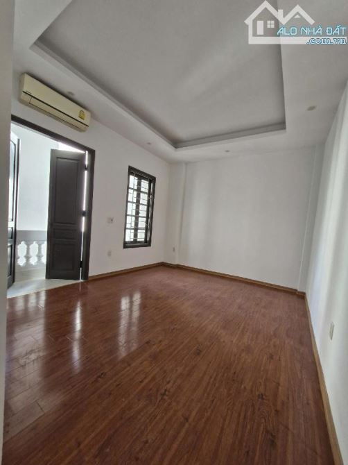 RẺ VÔ ĐỊCH - GIẢM CHÀO 1.2 TỶ - BÁN NHÀ PHÚC ĐỒNG, LONG BIÊN - Ô TÔ ĐỖ CỔNG - 56M² - 1