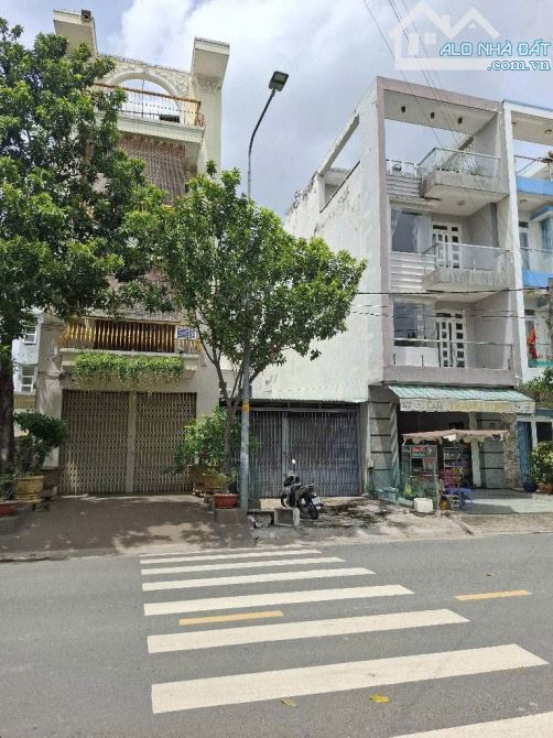 Bán đất đối diện Aeon Bình Tân, khu Ao Sen, 100m2. - 1