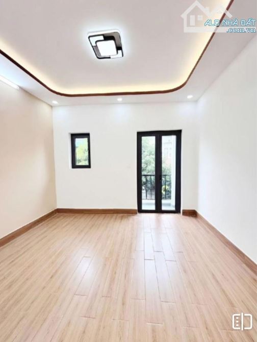 SÁT MẶT TIỀN HẺM XE TẢI THÔNG MÃ LÒ LÔ TƯ 2 TẦNG 4M10M Chỉ 4.7 TỶ - 1