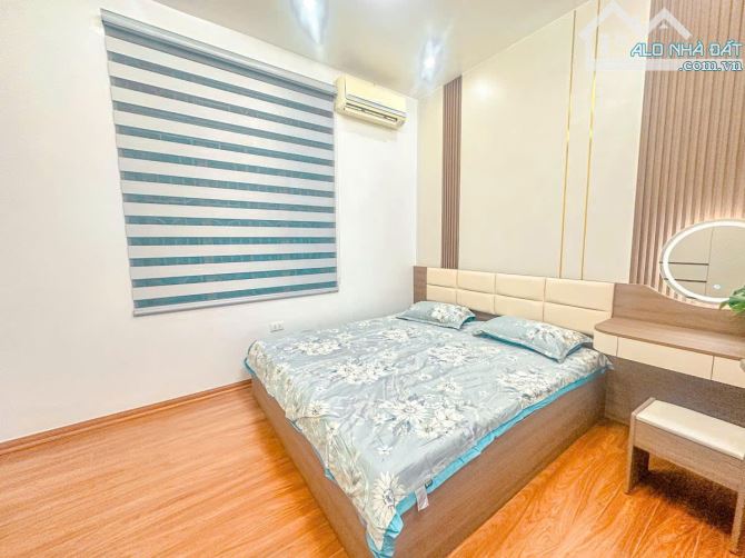 Nhà Đẹp ngõ GỐc Đề - 30m2 -5 Tầng - Mt 5m - Full nội Thất - 6.2 Tỷ - 12