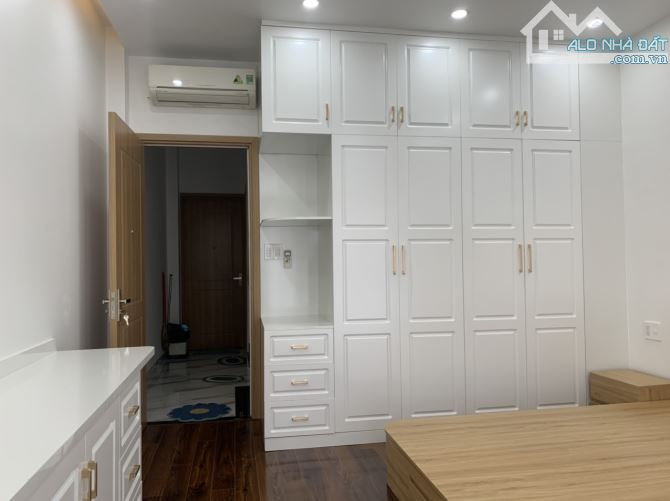 Cho thuê nhà hẻm kinh doanh 32/46 Trương Hoàng Thanh (4x12m) 4 lầu mới - Giá 25Tr/Tháng - 15