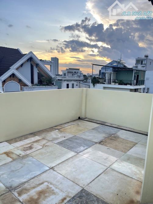 LÁI THIÊU NHÀ 3 TẦNG KHU CHỢ ĐƯỜNG Ô TÔ DT 48 M2 GIÁ 2,79 TỶ - 17