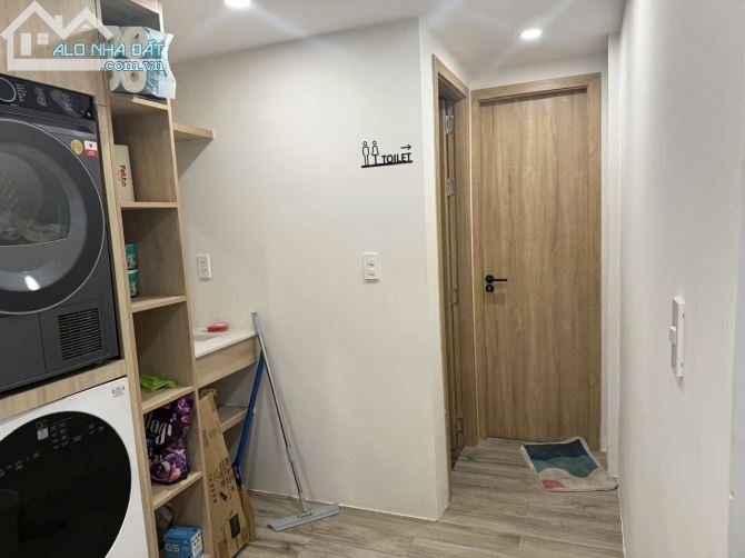 Chính chủ vừa gởi cho mình một toà căn hộ 2 mặt tiền gần sông hàn, đường 3/2, 2 mặt thoáng