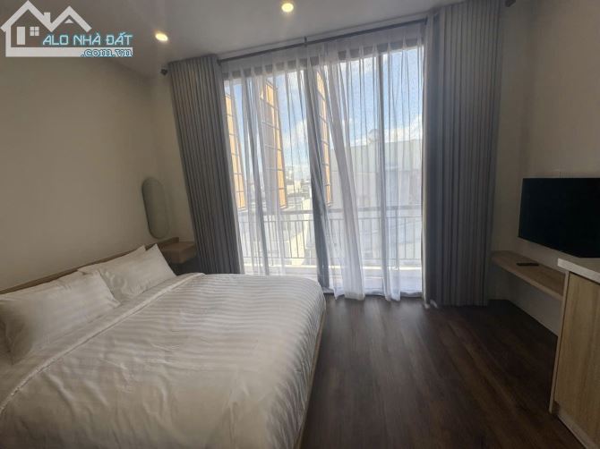 Chính chủ vừa gởi cho mình một toà căn hộ 2 mặt tiền gần sông hàn, đường 3/2, 2 mặt thoáng - 6