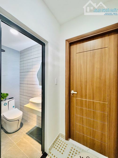 🟢 NHÀ ĐẸP CẠNH PHỐ  PHAN XÍCH LONG-DTSD: 110M2 SÀN+ 4TẦNG-3 PN-CHỈ: - 21