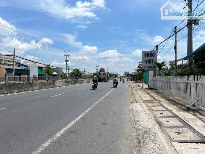 Cho thuê kho xưởng bãi 2.000m² có điện 3 pha, mặt tiền đường Quốc Lộ 1A, X. Tân Phú Thạnh, - 2