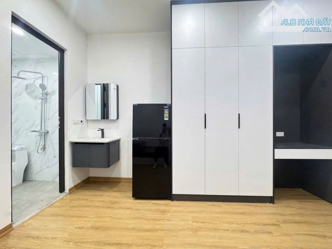 Bán tòa CHDV Nguyễn Trãi, 71m², 7 tầng, 17 phòng, thang máy, DT 100tr/tháng, 20m ra phố - 2