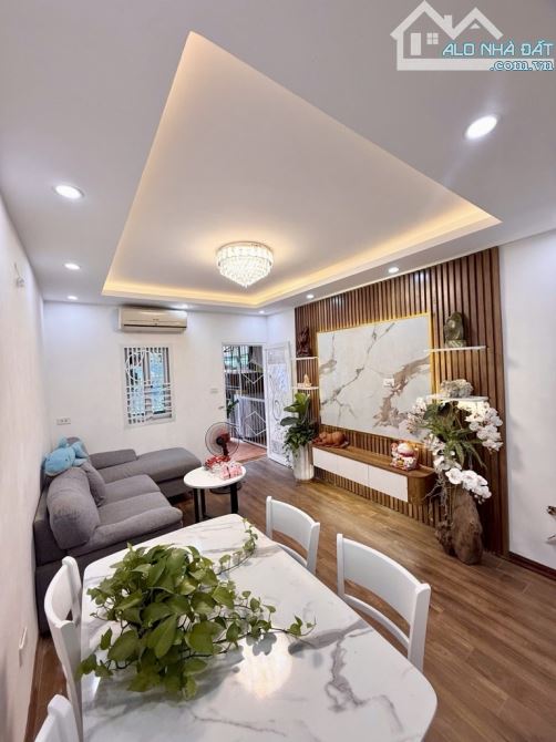 Nhà tập thể Tân Xuân Bắc Từ Liêm tầng 2 giá 1.89 tỷ - 2
