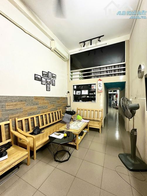 Bán nhà mặt tiền hẻm 6m, Nguyễn Trãi, p.Nguyễn Cư Trinh Q1, 59m2, giá 19 tyxx - 2