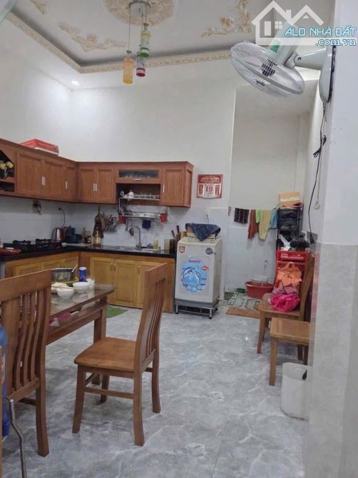 Bán 2 tầng  p tân đông hiệp kp tân thắng dt60m - 2