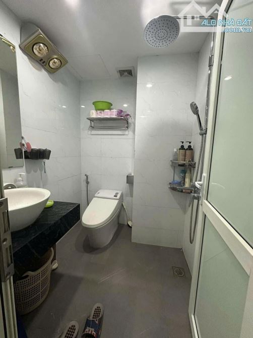 Bán gấp chung cư Định Công, Trần Điền, 100m2, gần đường 2.5, thoáng, full tiện ích, 6.65tỷ - 2