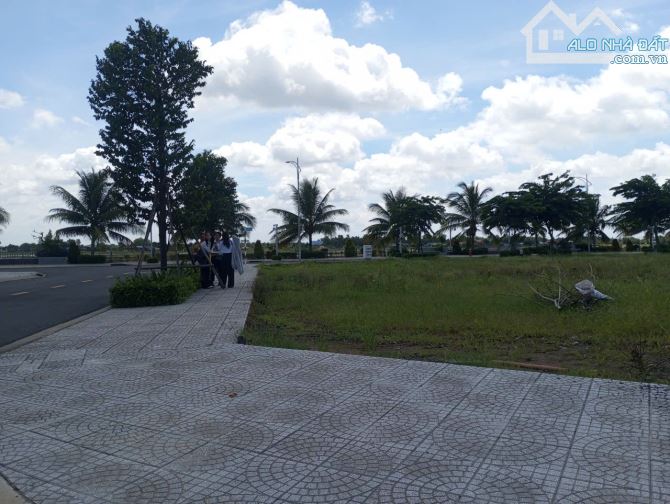 đất đẹp giá nội bộ không đâu tốt hơn,lô góc mặt tiền ,kinh doanh,đầu tư đều thuận lợi, - 2