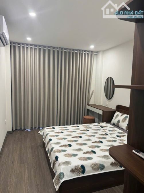 BÁN NHÀ 5 T NGỌC THUỴ - KHAI SƠN THÔNG HỒNG TIỄN - NGÕ TO NHƯ PHỐ - 2