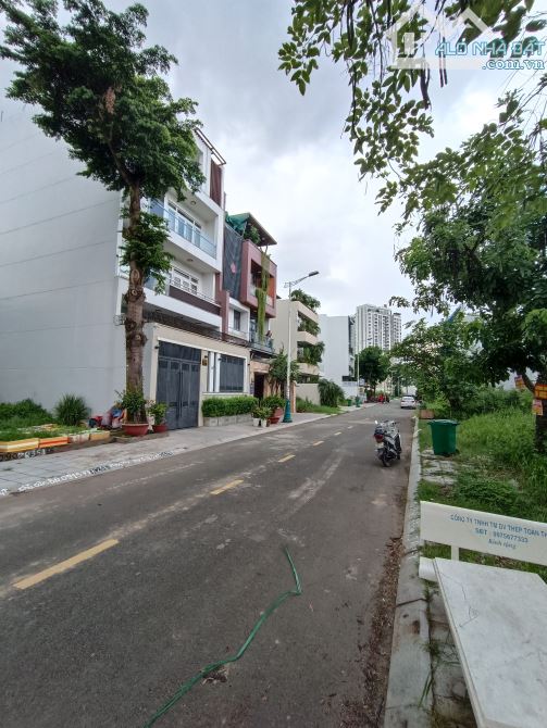 Bán Khuôn đất Villa Thạnh Mỹ Lợi, Quận 2, 8x20m, Xây 4 tầng, giá 135trr/m2 - 2