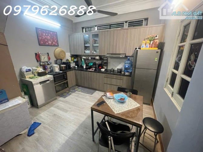 SIÊU HIẾM - CHỈ HƠN 9 TỶ – NHÀ ĐẸP LÊ TRỌNG TẤN – VỊ TRÍ VÀNG – MẶT TIỀN QUYỀN LỰC RỘNG 8M - 2