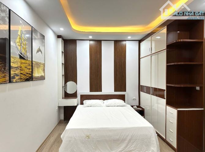NHÀ KIM HOÀNG HOÀI ĐỨC  - FULL NỘI THẤT - VỊ TRÍ ĐẸP - Ô TÔ ĐỖ CỬA - SÁT NGAY KHU DỊCH VỤ - 2