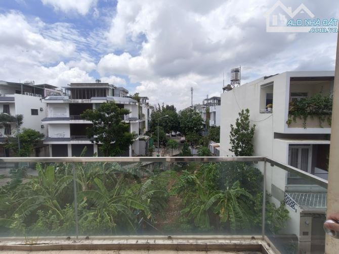PHƯỚC LONG B -  ĐƯỜNG LIÊN PHƯỜNG - NHÀ 84M2 - 3 TẦNG - 4PN - GIÁ NHỈNH 8 TỶ TLCC - 2