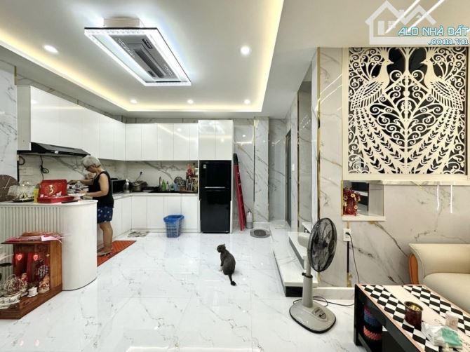 BÁN NHÀ 5 TẦNG – VẠN KIẾP, PHAN XÍCH LONG – NGANG 6M HIẾM – SỔ NỞ HẬU – 8.3 TỶ - 2